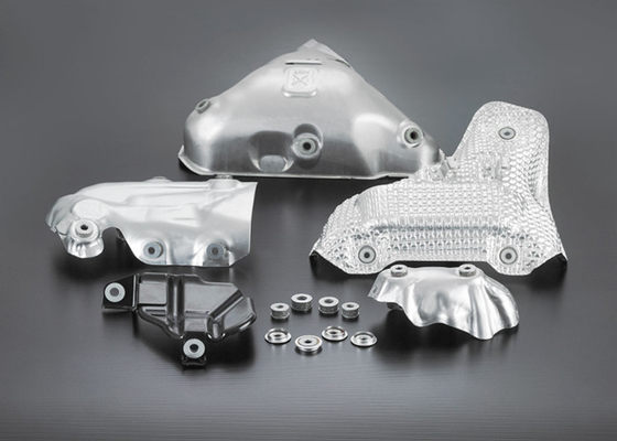 Το μέταλλο γύρω από τη μορφή Sus δαχτυλιδιών έπλεξε το στόλισμα πλέγματος καλωδίων που συμπιέστηκε για τη μηχανή οχημάτων